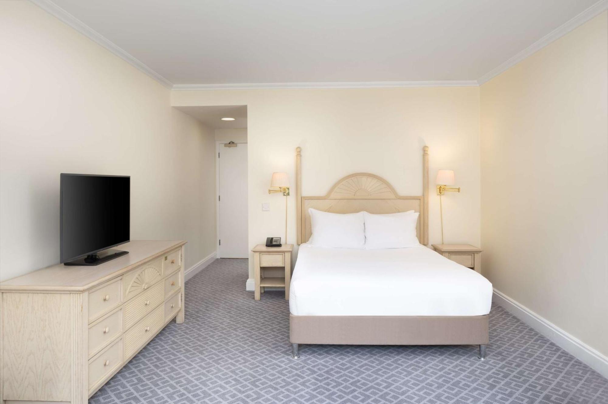 Hilton Northampton Hotel Εξωτερικό φωτογραφία