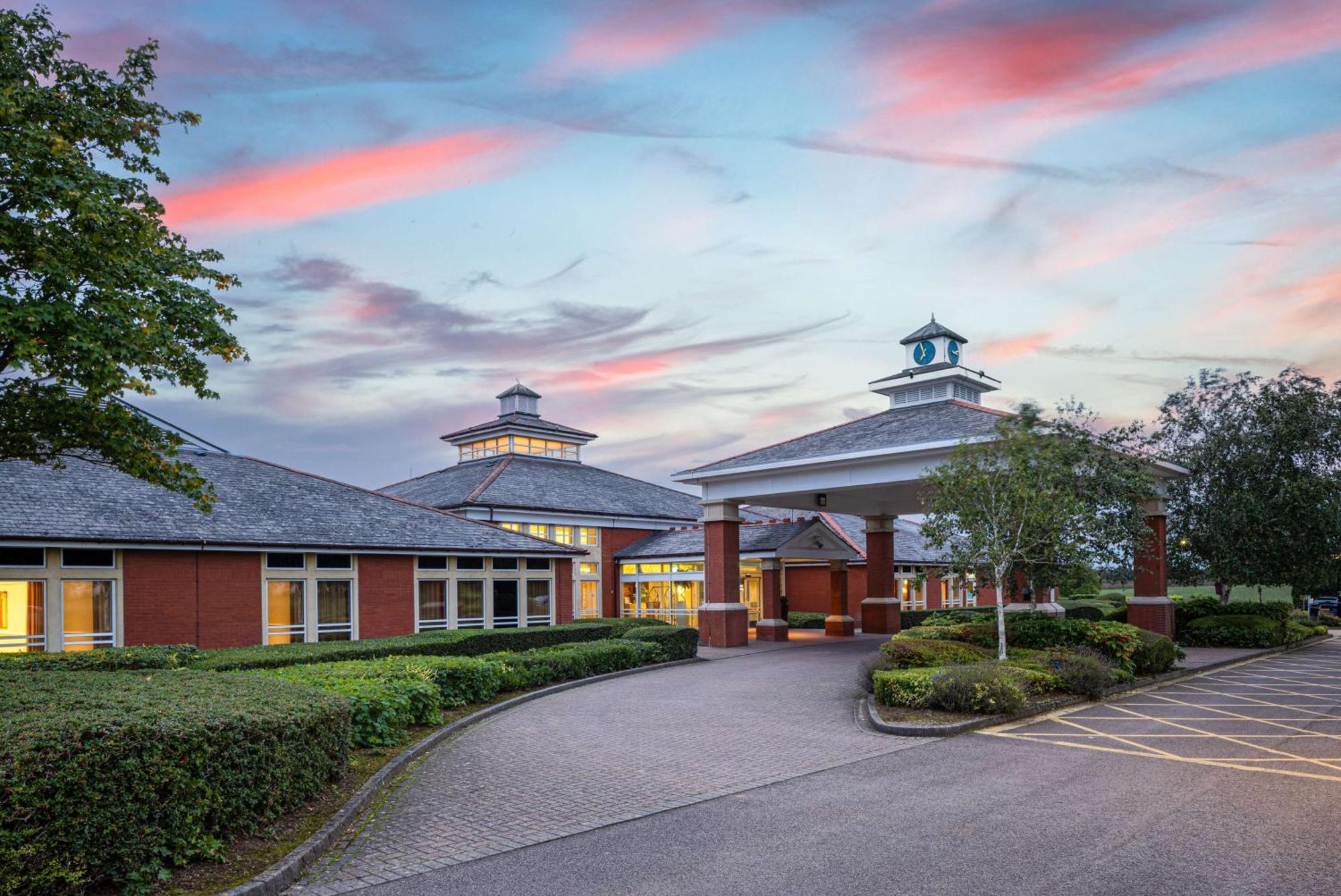 Hilton Northampton Hotel Εξωτερικό φωτογραφία